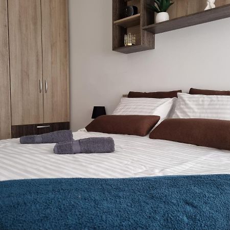 Charming & Cozy, Ultracentral Apt In 雅西 外观 照片